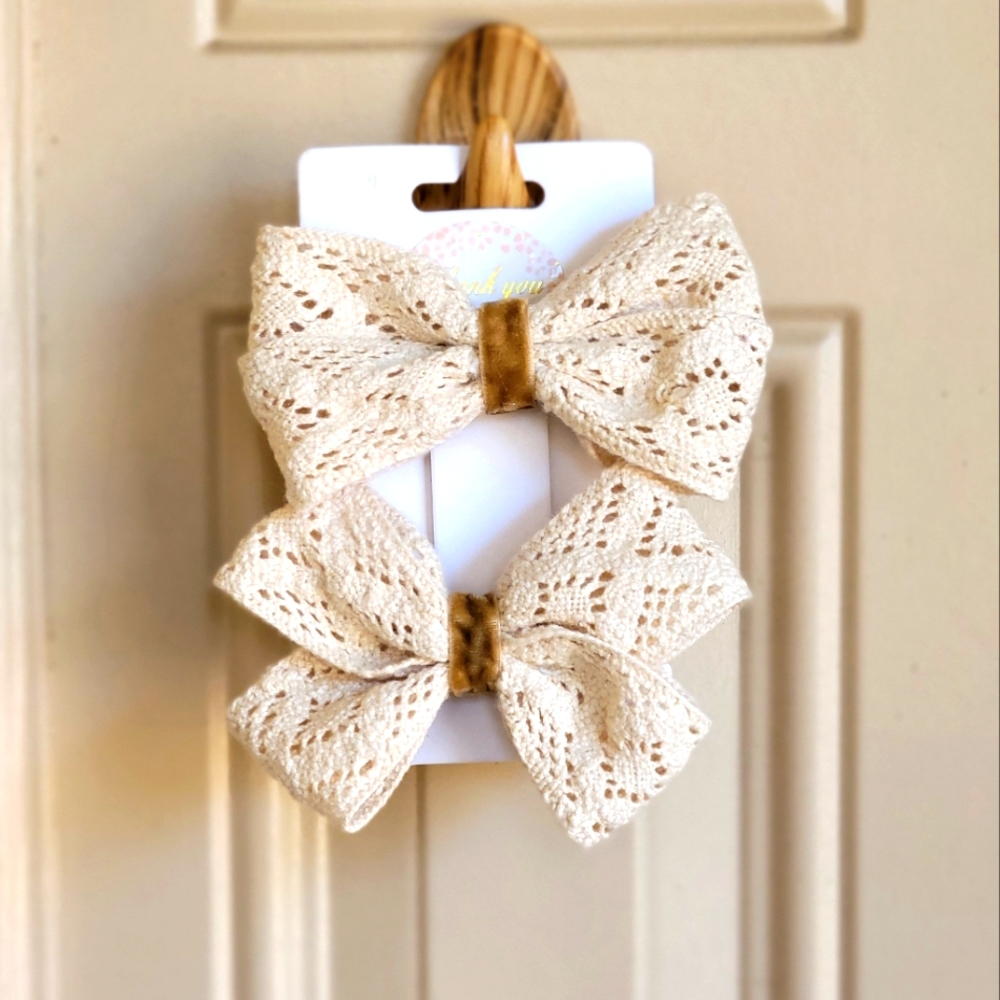2 Hair bows girls toddler ivory beige Mommy & me crochet like neutral